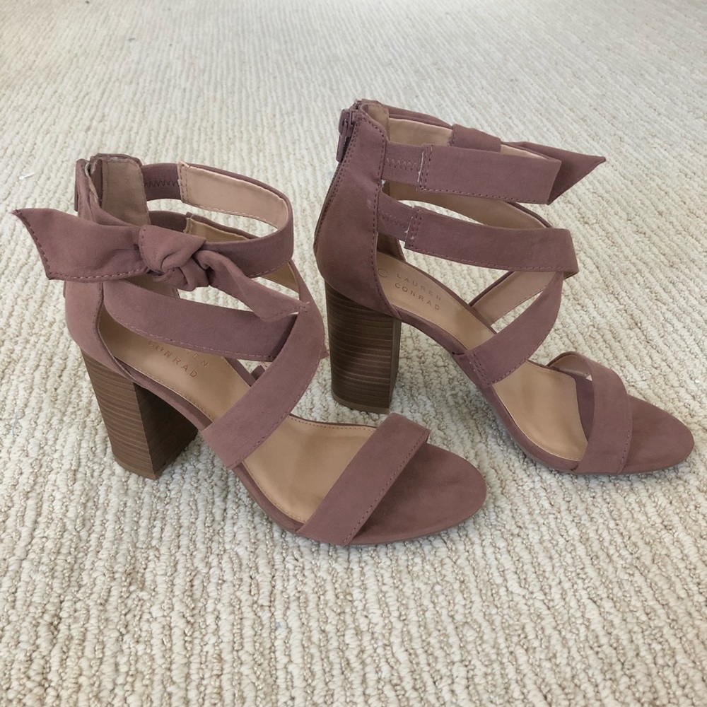 Lauren Conrad mauve heels never worn